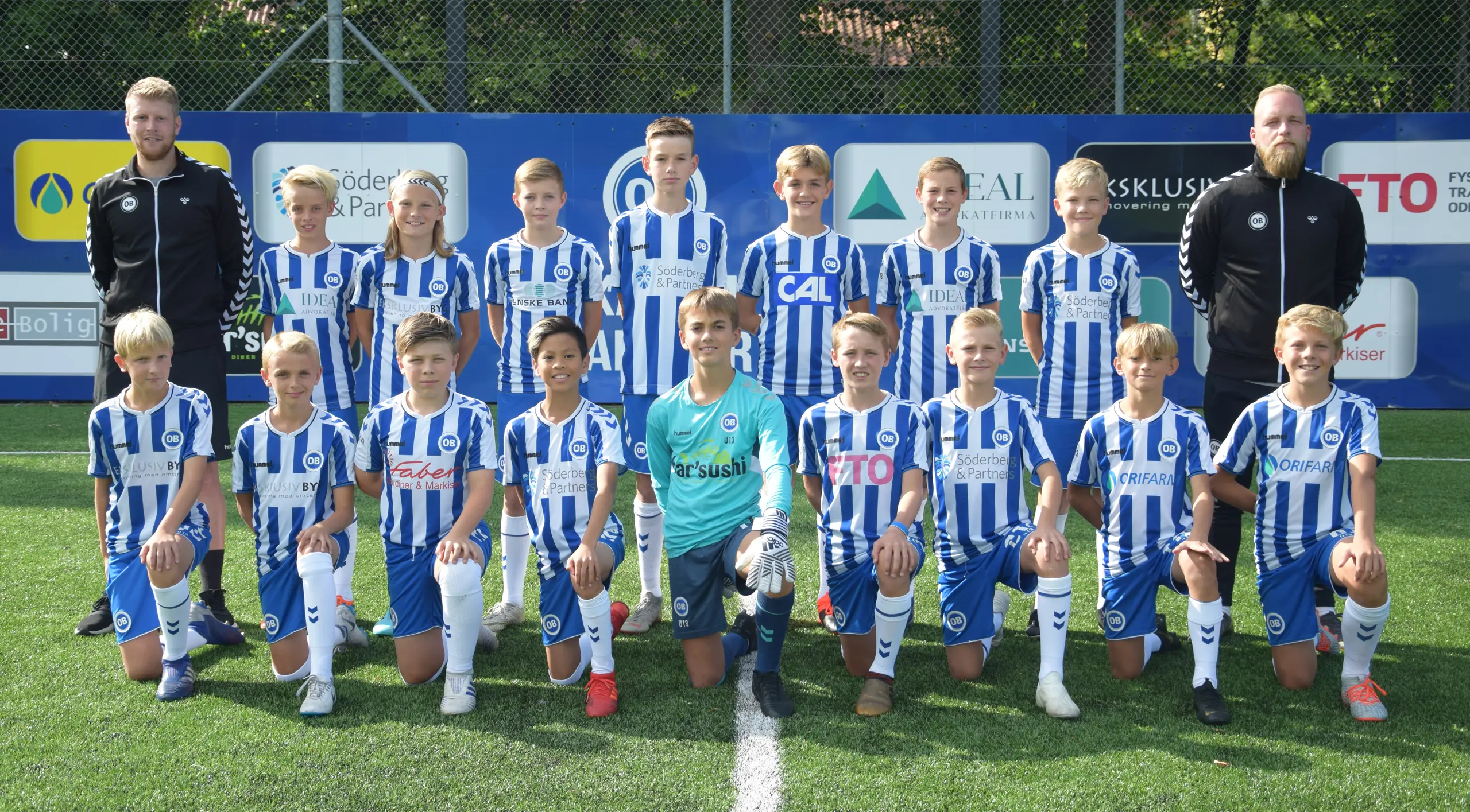 U13 holdfoto
