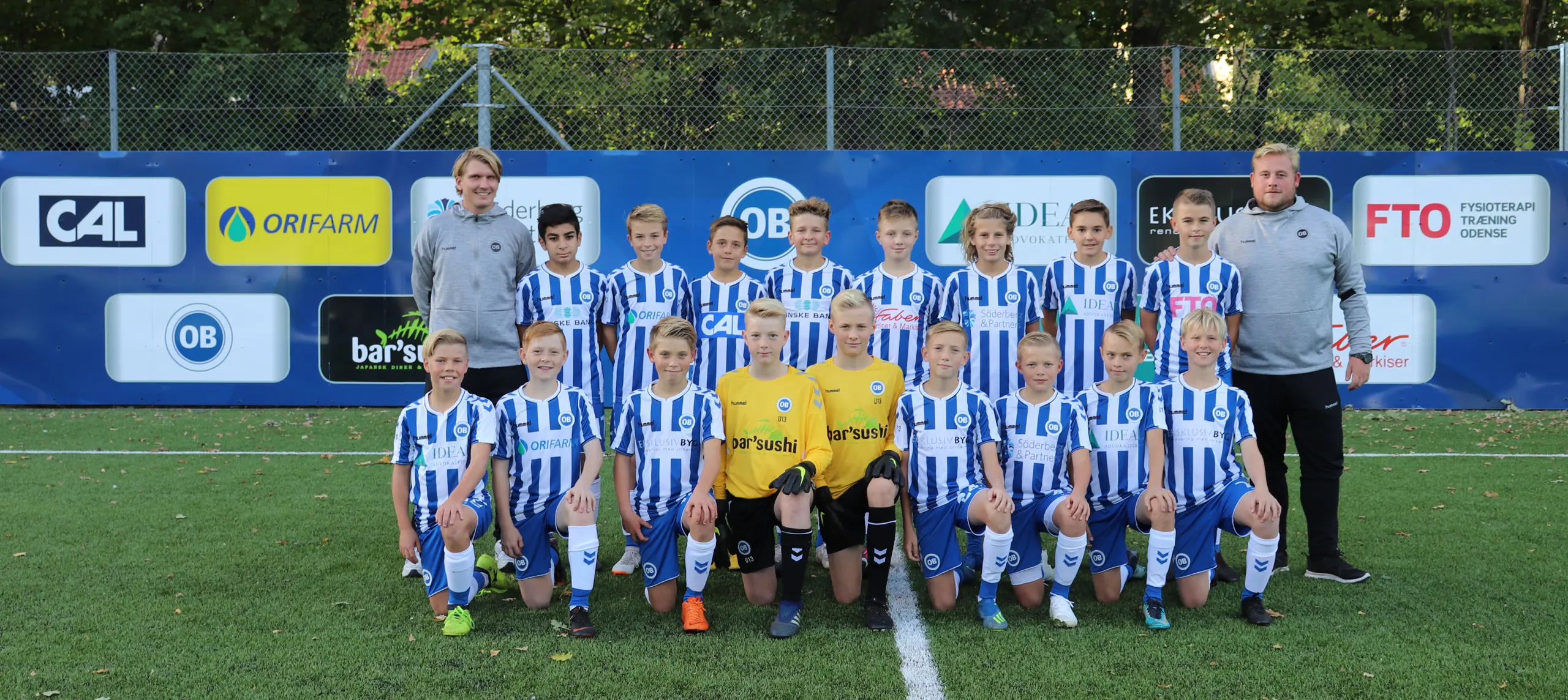U13 holdfoto