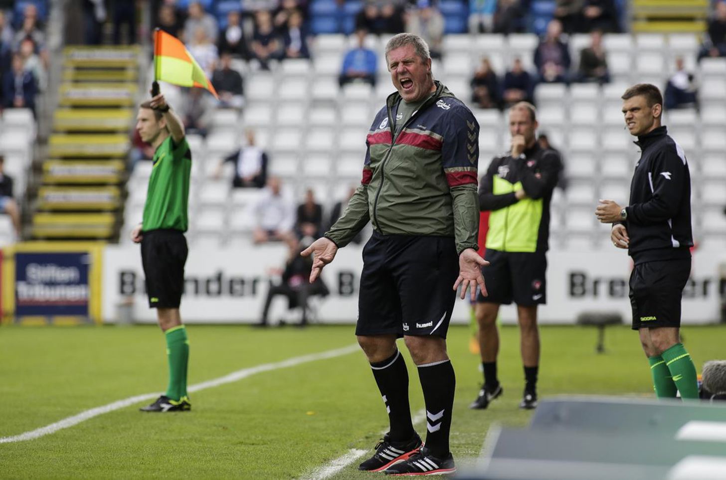 
- Indiskutabelt vores
dårligste kamp i foråret
 