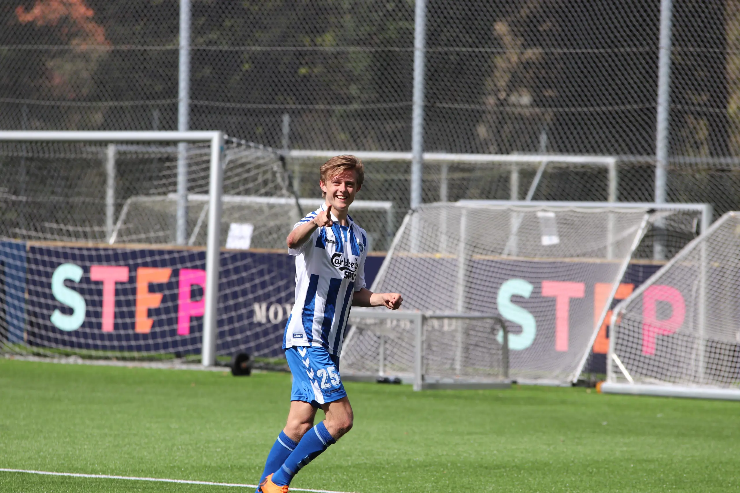Fuld plade til
Akademiet